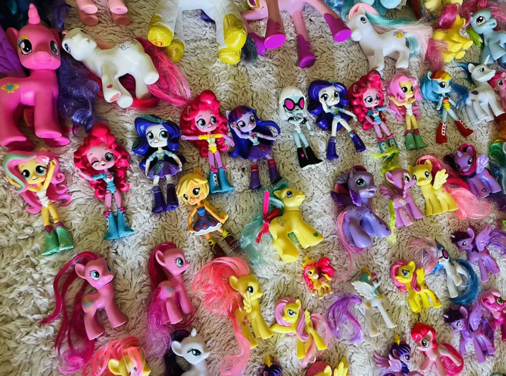 Huge collection of over 150 My Little Pony figures & plushies