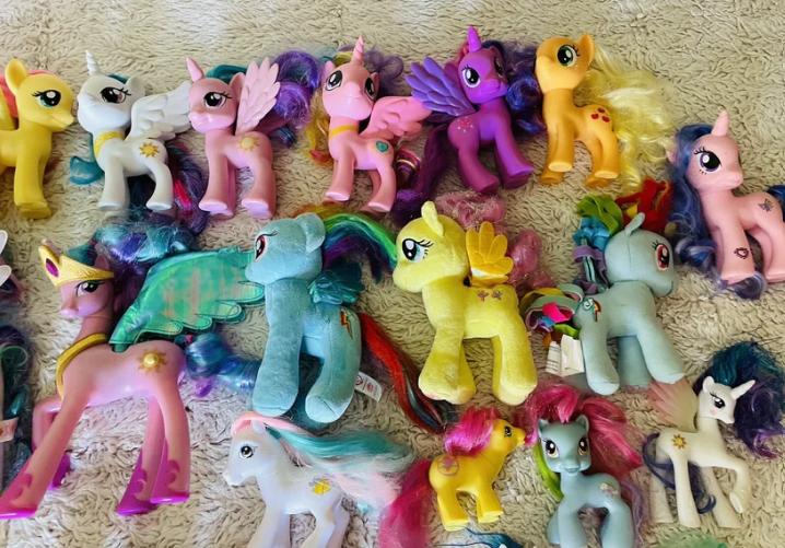 Huge collection of over 150 My Little Pony figures & plushies