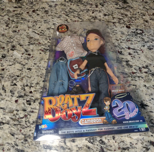 Bratz Complete Collector Set – 5 Dolls (Sasha, Chloe, Jade, Yasmin & Cameron) – Rare Full Collection